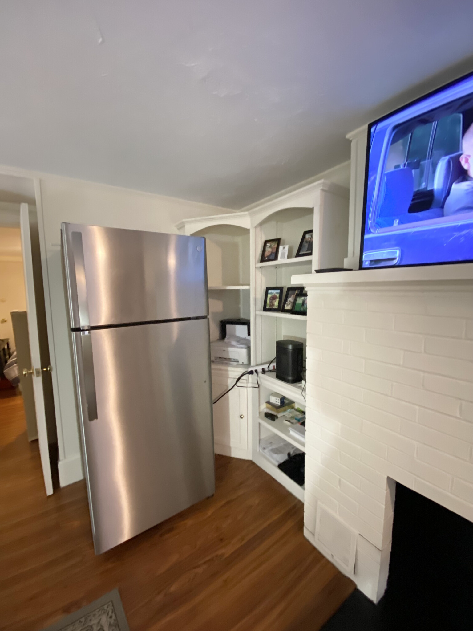 319 Dartmouth St, Back Bay