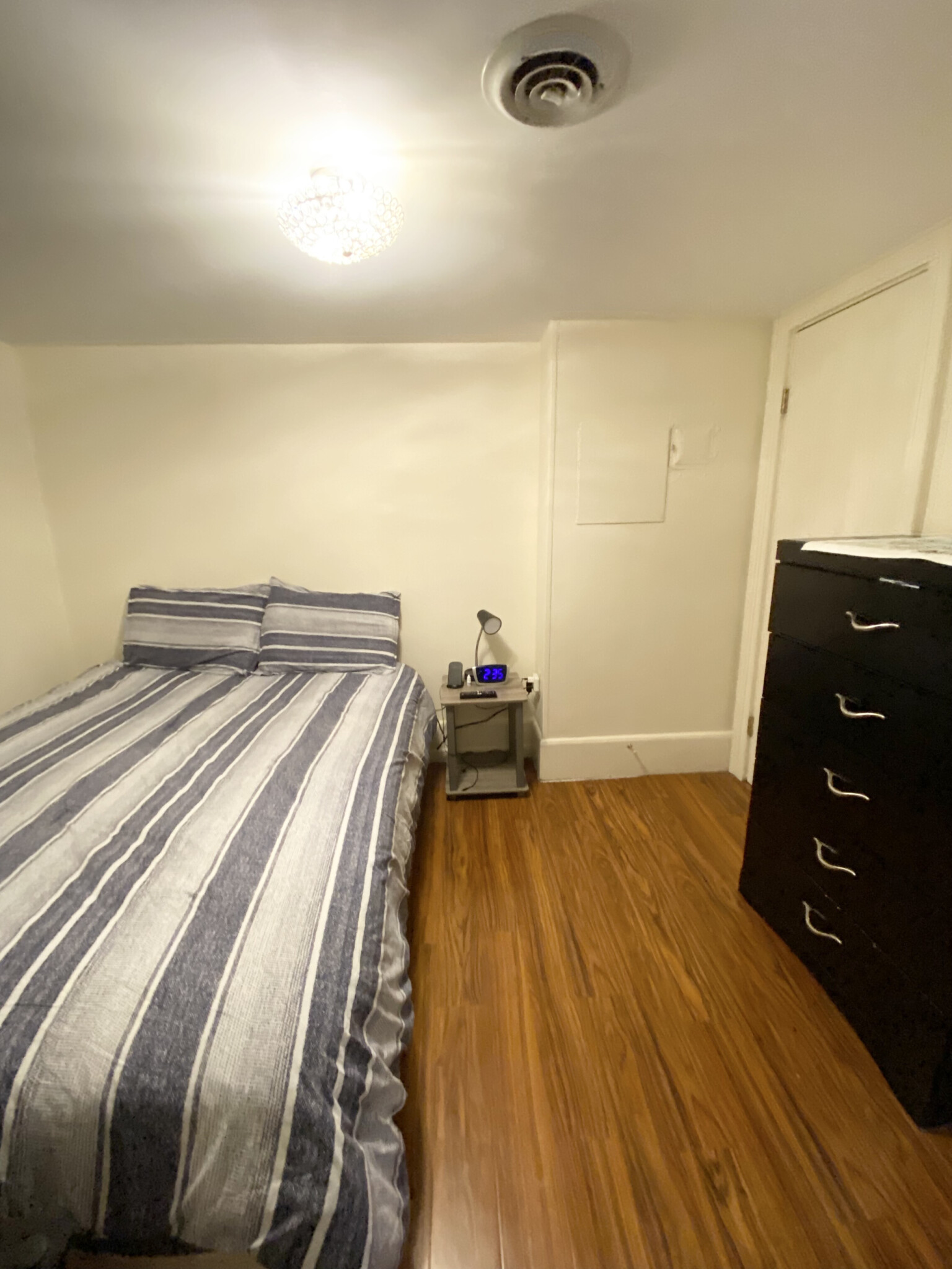 319 Dartmouth St, Back Bay