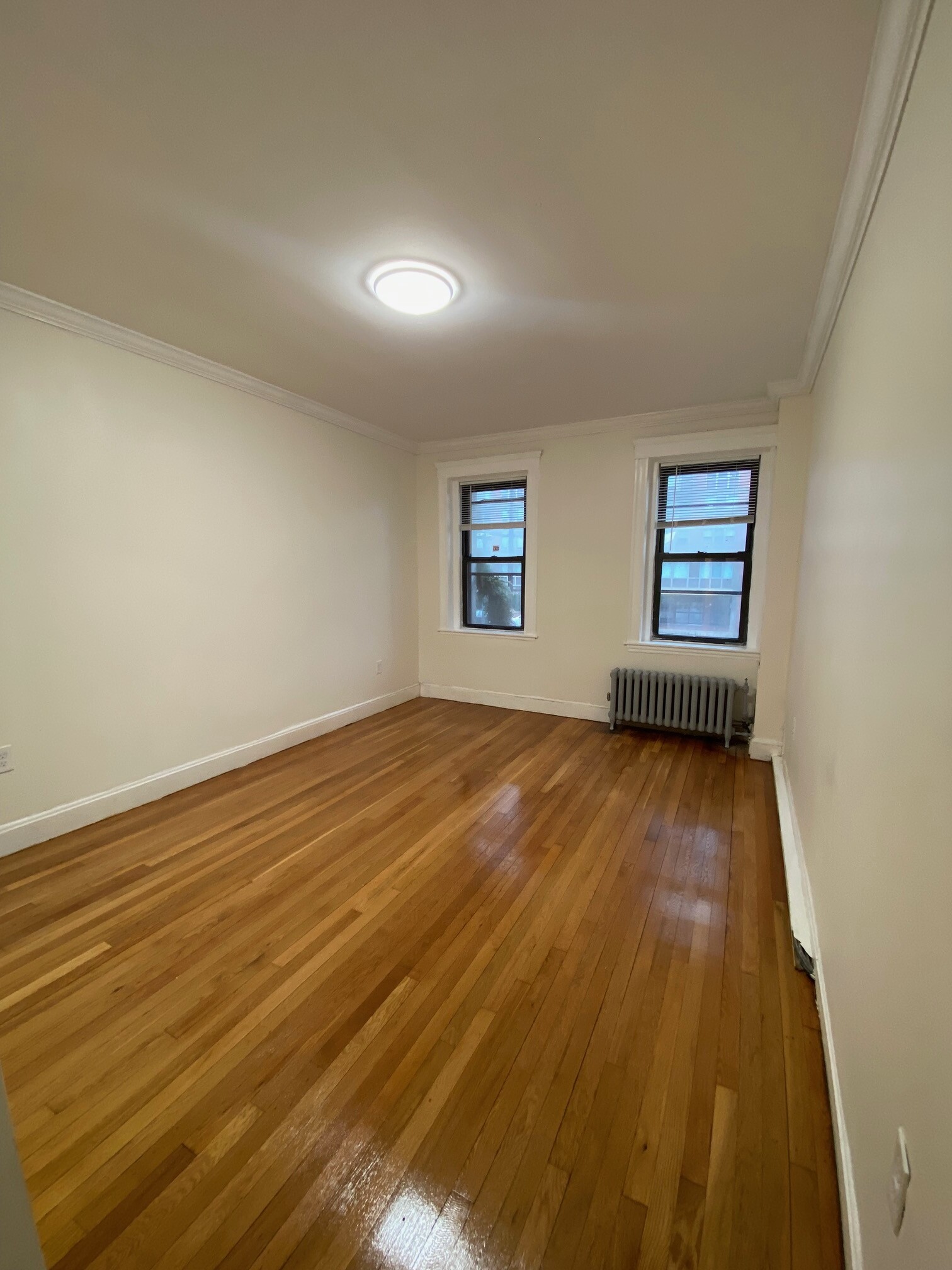 2003 Commonwealth Ave, Brighton