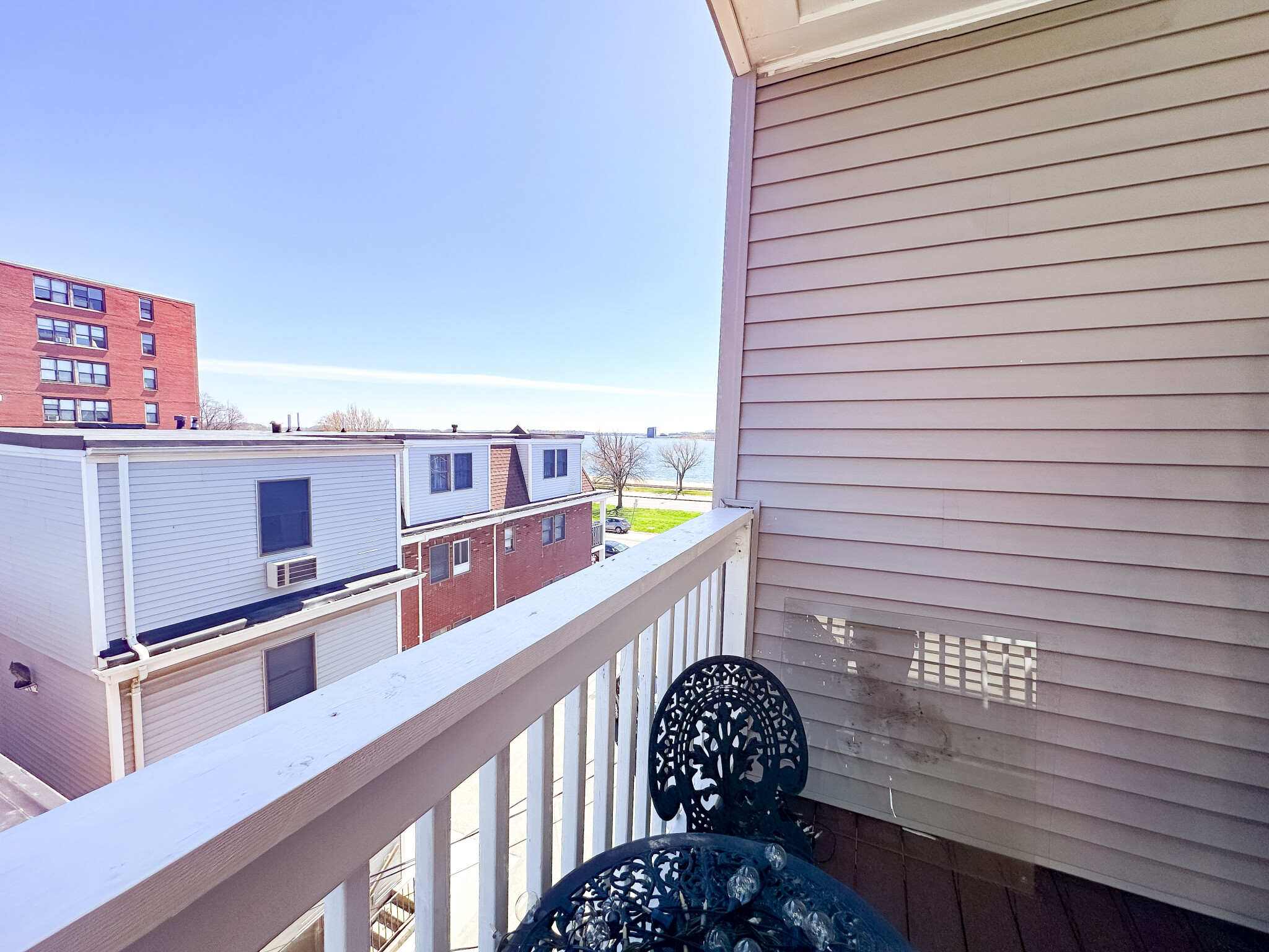 10 Douglas St, South Boston