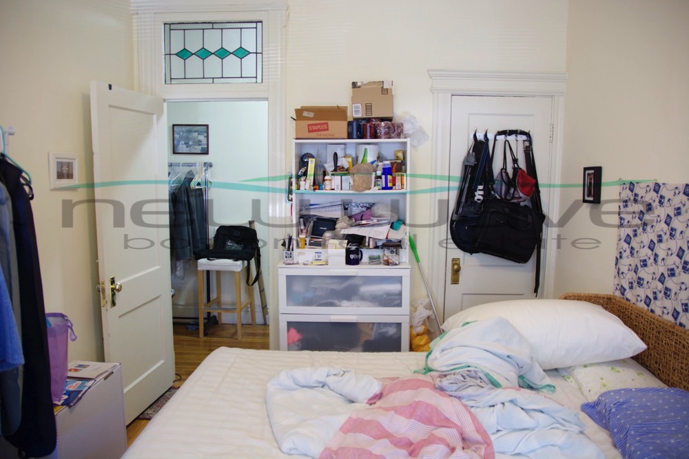 100 Queensberry St, Fenway