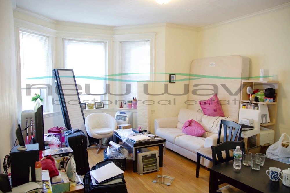 100 Queensberry St, Fenway