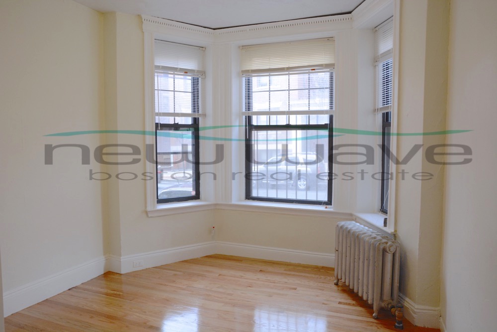 132 Hemenway St, Fenway