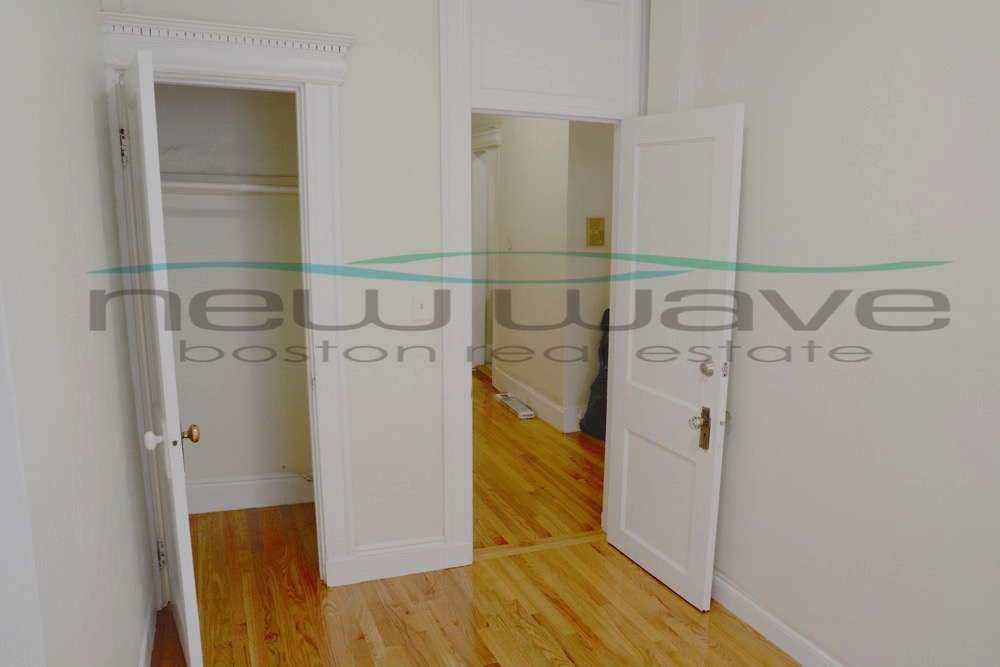 132 Hemenway St, Fenway