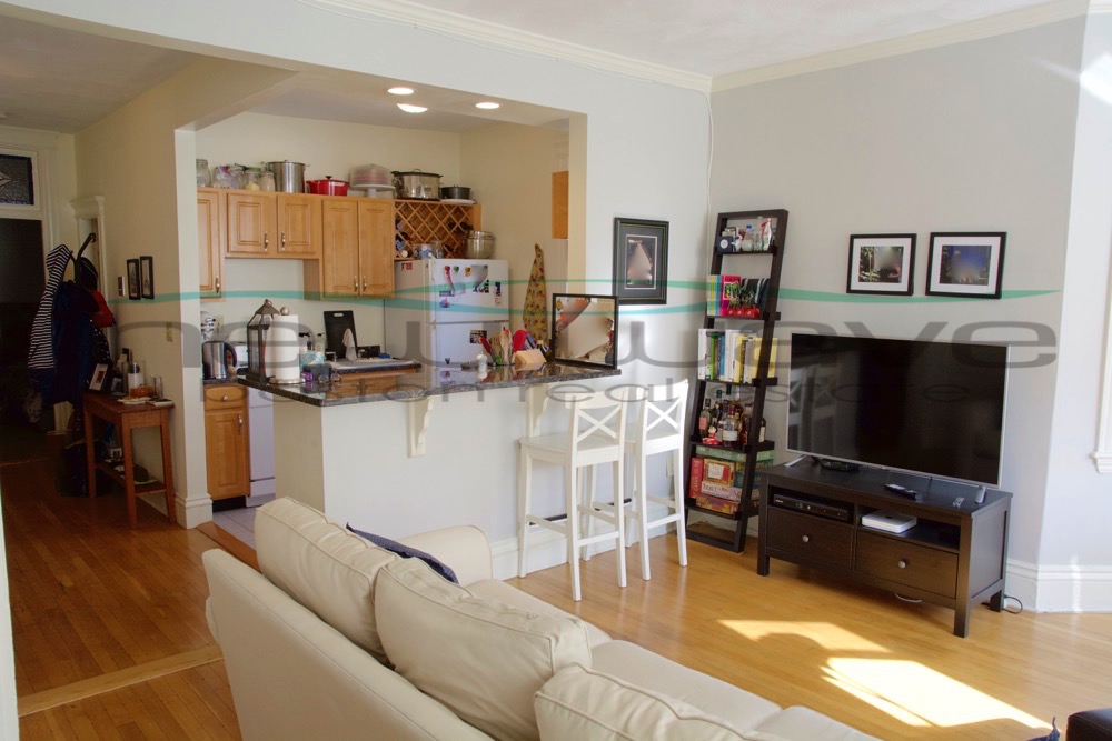 28 Queensberry St, Fenway