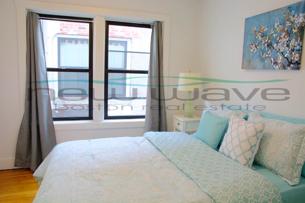 90 Warrenton St, Theatre District