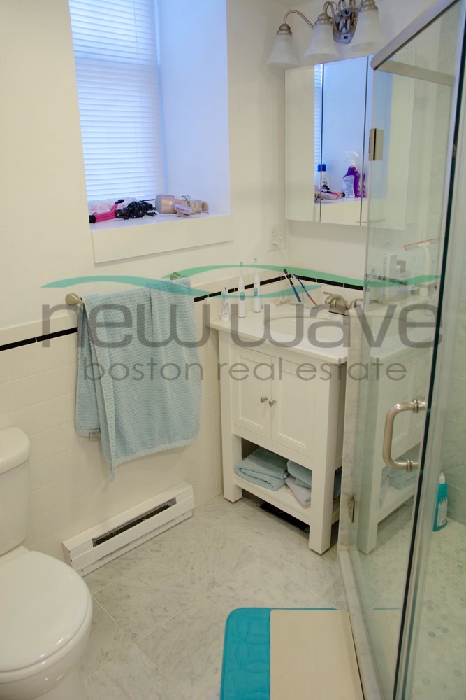 111 Queensberry St, Fenway