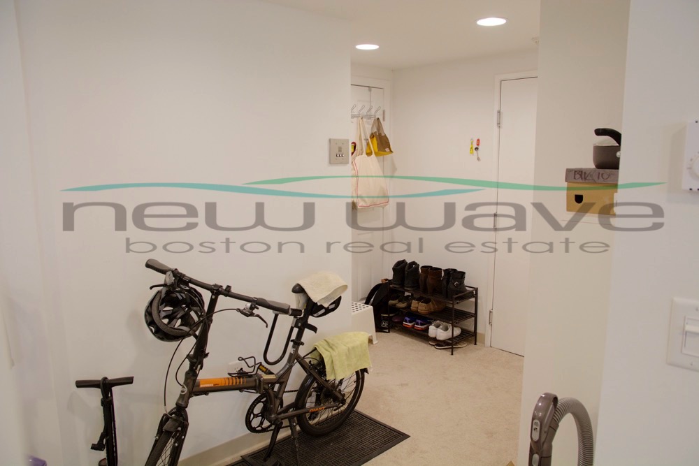 111 Queensberry St, Fenway