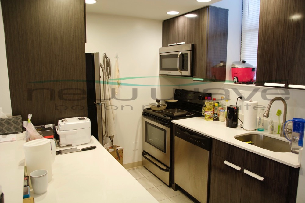 111 Queensberry St, Fenway