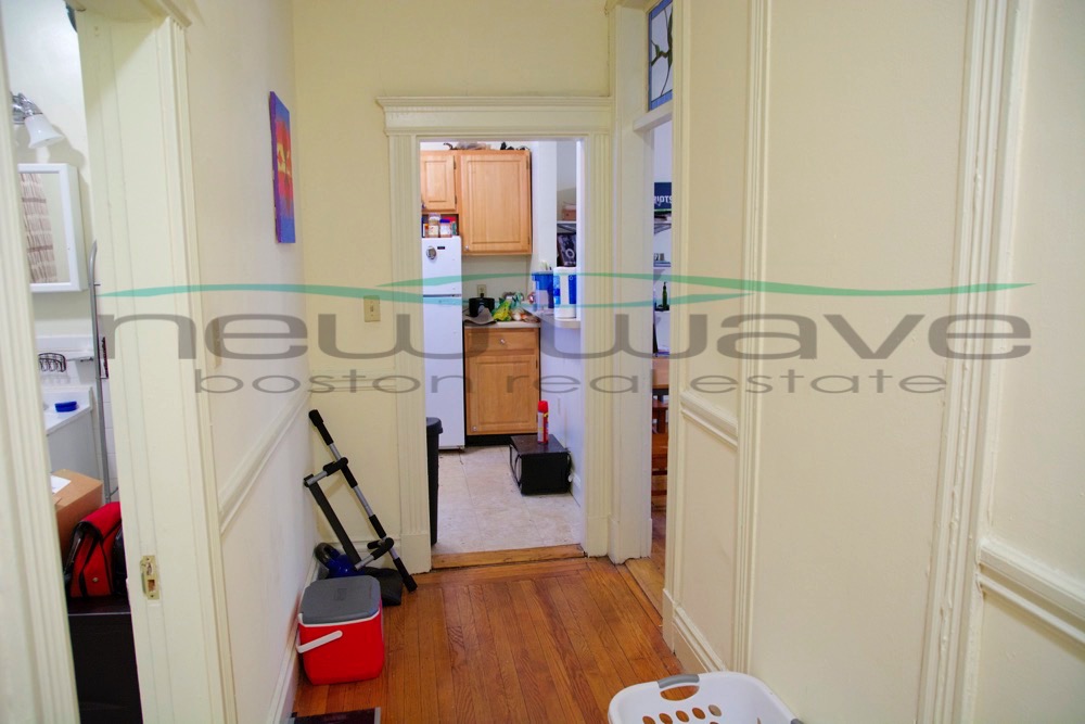 18 Queensberry St, Fenway