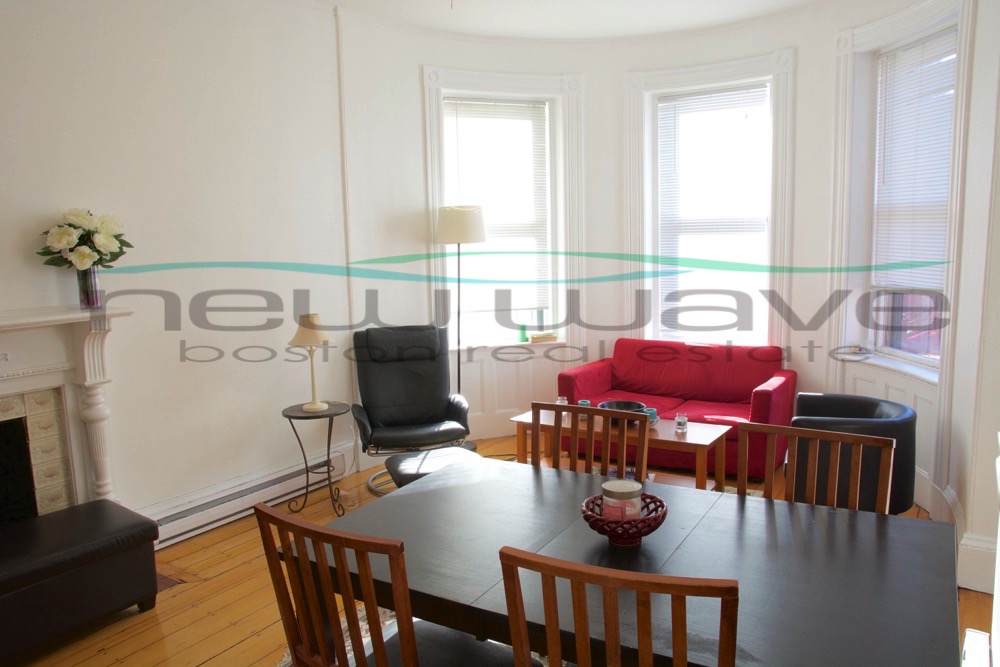 16 Cumberland St, Back Bay