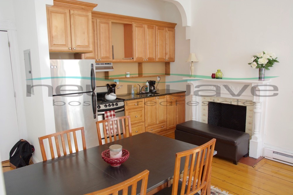 16 Cumberland St, Back Bay