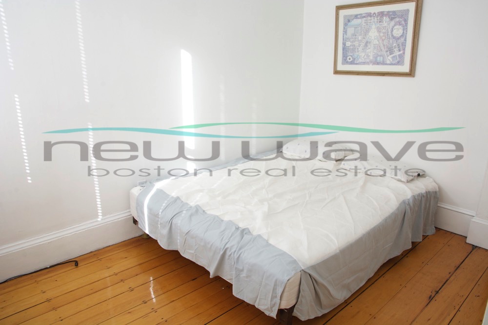 16 Cumberland St, Back Bay