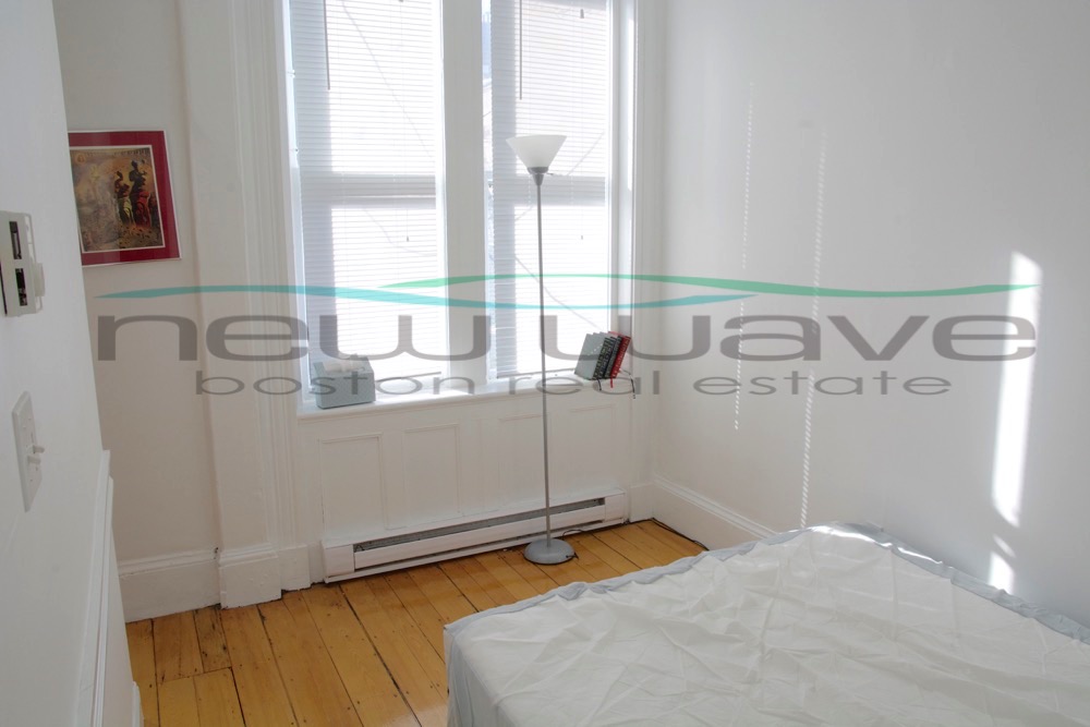 16 Cumberland St, Back Bay