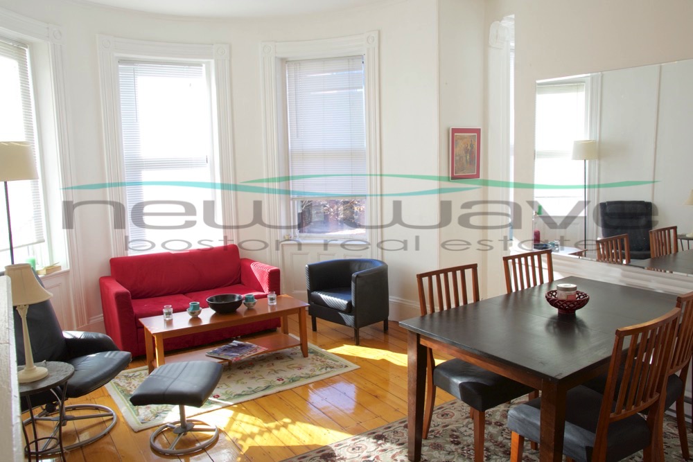 16 Cumberland St, Back Bay