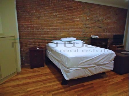 Studio bed, 1 bath apartment for rent at 169 Beacon St Unit 1B, Back Bay — photo 9 of 12