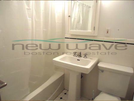 Studio bed, 1 bath apartment for rent at 169 Beacon St Unit 1B, Back Bay — photo 10 of 12