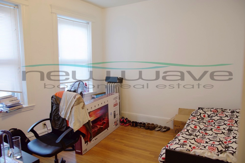 11 Tetlow St, Longwood