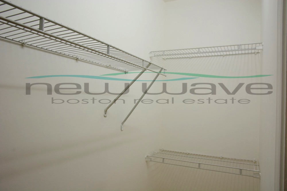 254 Newbury St, Back Bay