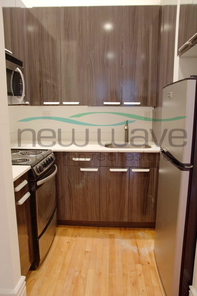 254 Newbury St, Back Bay