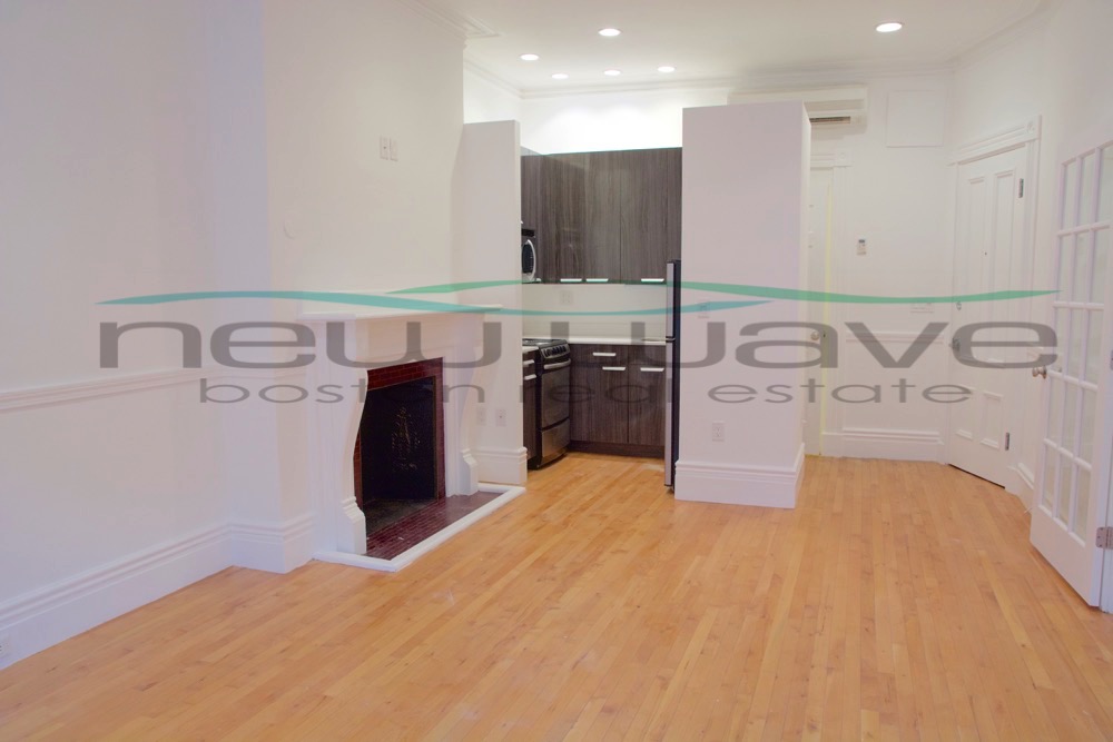 254 Newbury St, Back Bay