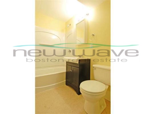 19 Parker Hill Ave, Mission Hill