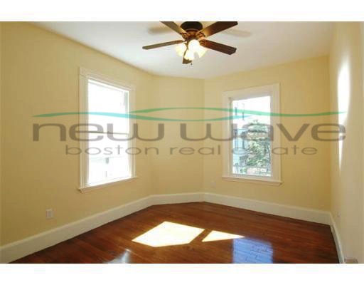 19 Parker Hill Ave, Mission Hill