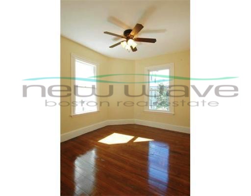 19 Parker Hill Ave, Mission Hill