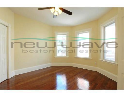 19 Parker Hill Ave, Mission Hill