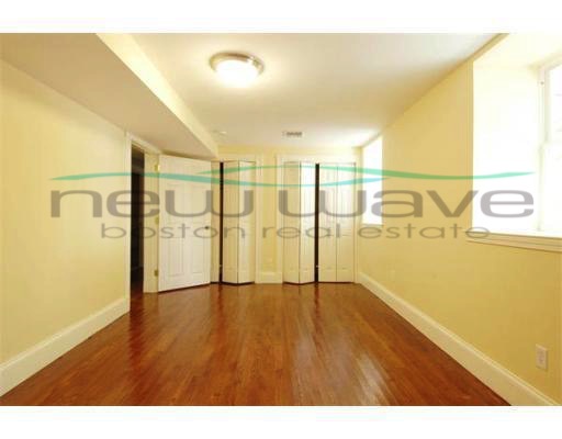 19 Parker Hill Ave, Mission Hill