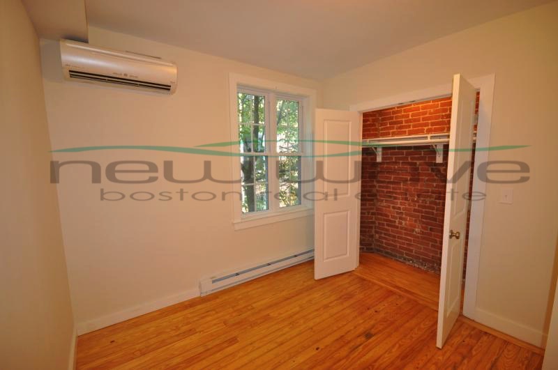 659 Massachusetts Ave, South End