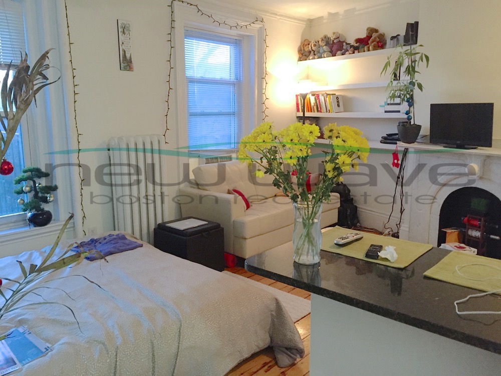 92 Charles St, Beacon Hill