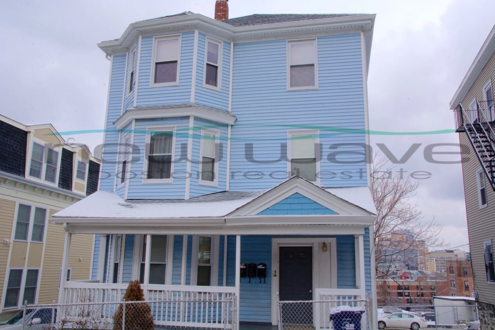 4 bed, 1 bath apartment for rent at 203 Hillside St Unit 3, Mission Hill — photo 4 of 13