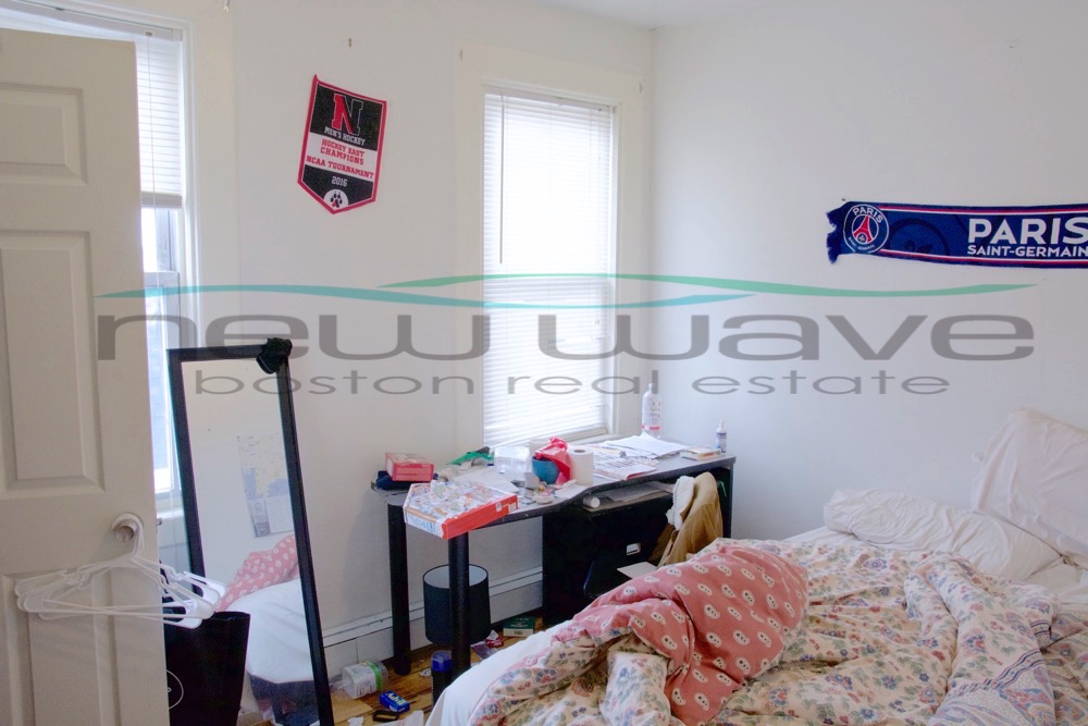 4 bed, 1 bath apartment for rent at 203 Hillside St Unit 3, Mission Hill — photo 7 of 13