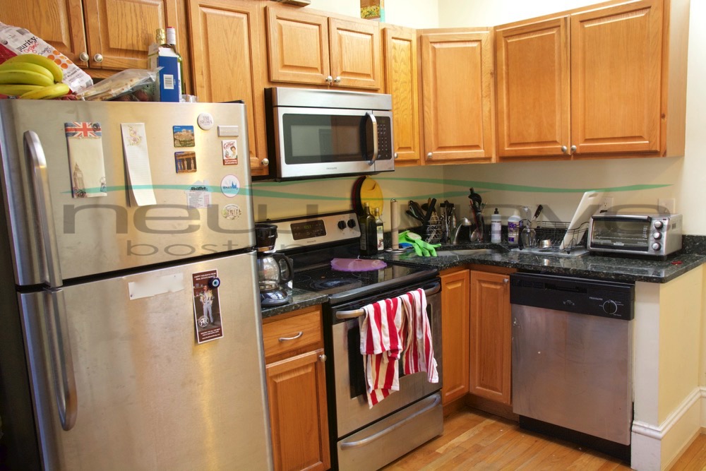 6 Symphony Rd, Fenway