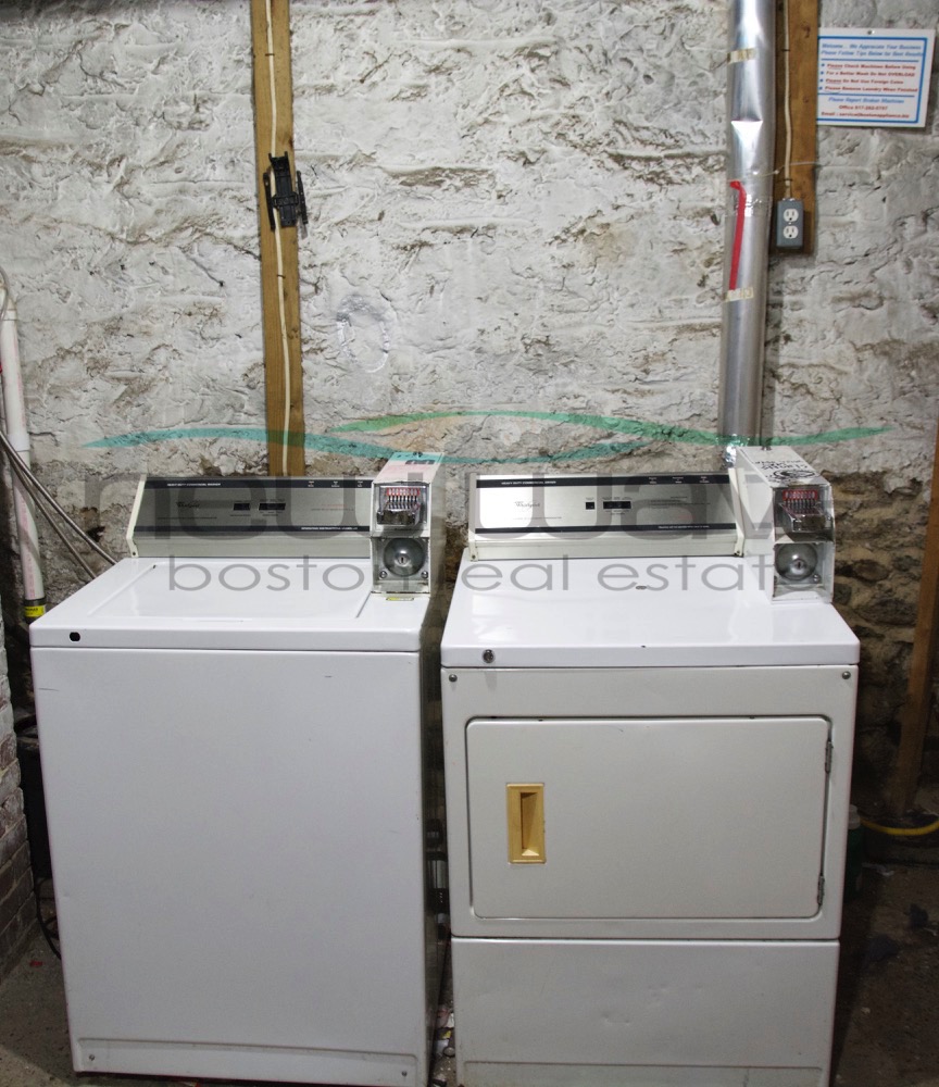 17 Hillside St, Mission Hill