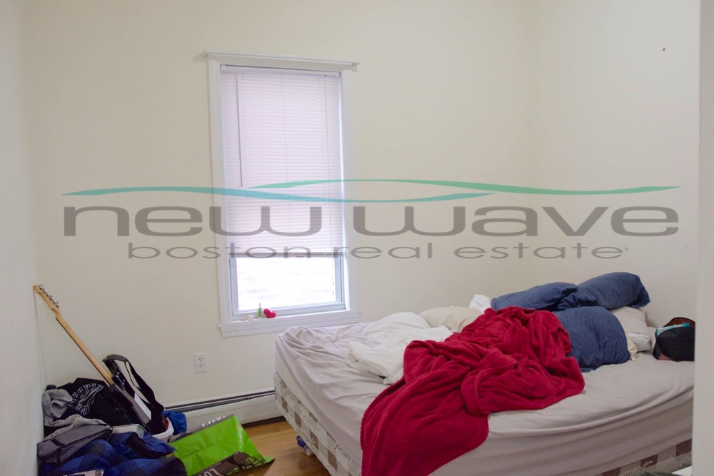 143 Hillside St, Mission Hill