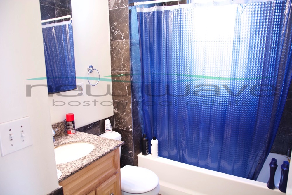 143 Hillside St, Mission Hill