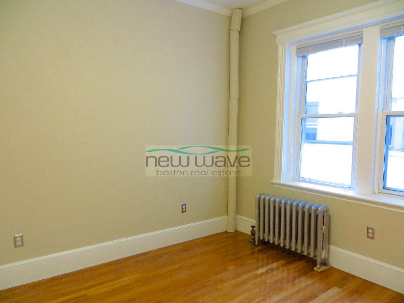 1111 Boylston St, Fenway