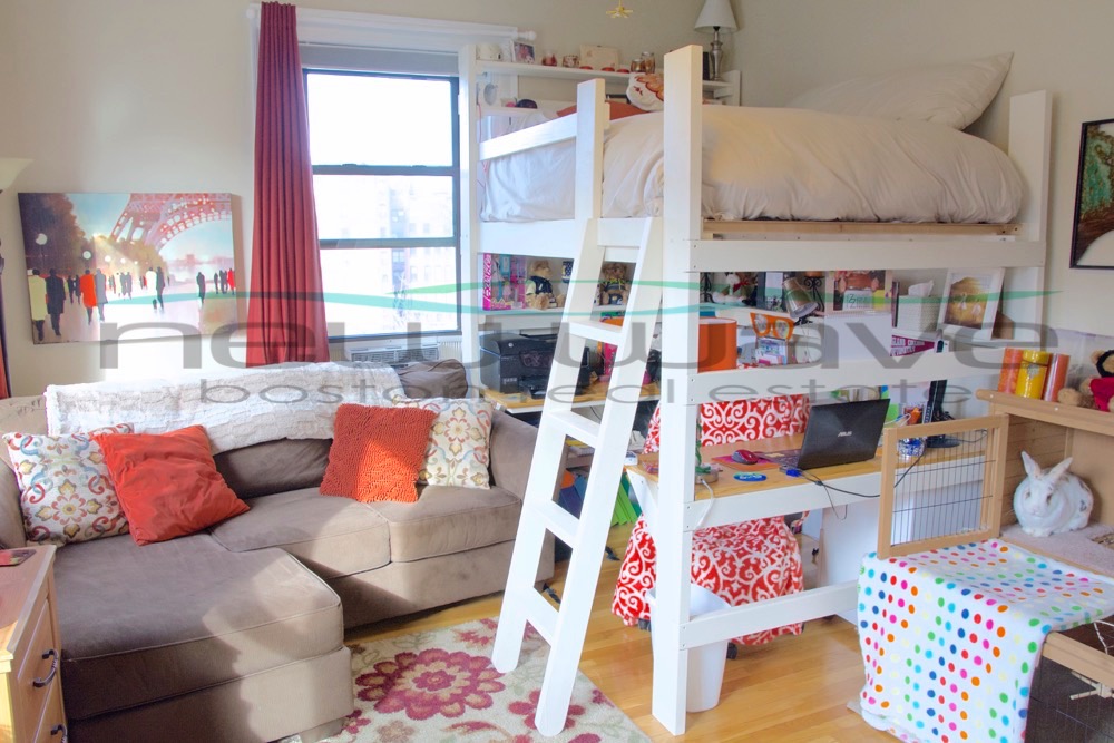 1091 Boylston St, Fenway