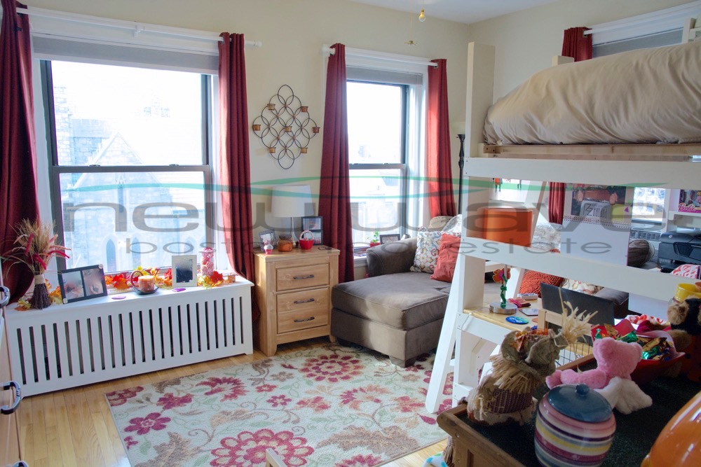 1091 Boylston St, Fenway