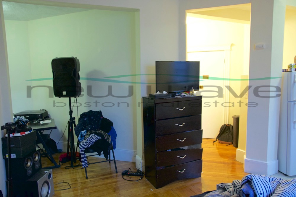 136 Hemenway St, Fenway