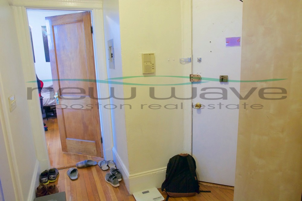 204 Hemenway St, Fenway