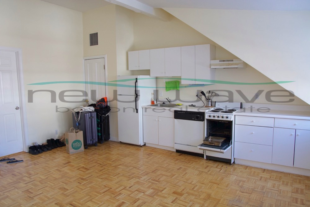2 bed, 1 bath apartment for rent at 12 Hancock St Unit PHD, Beacon Hill — photo 7 of 8