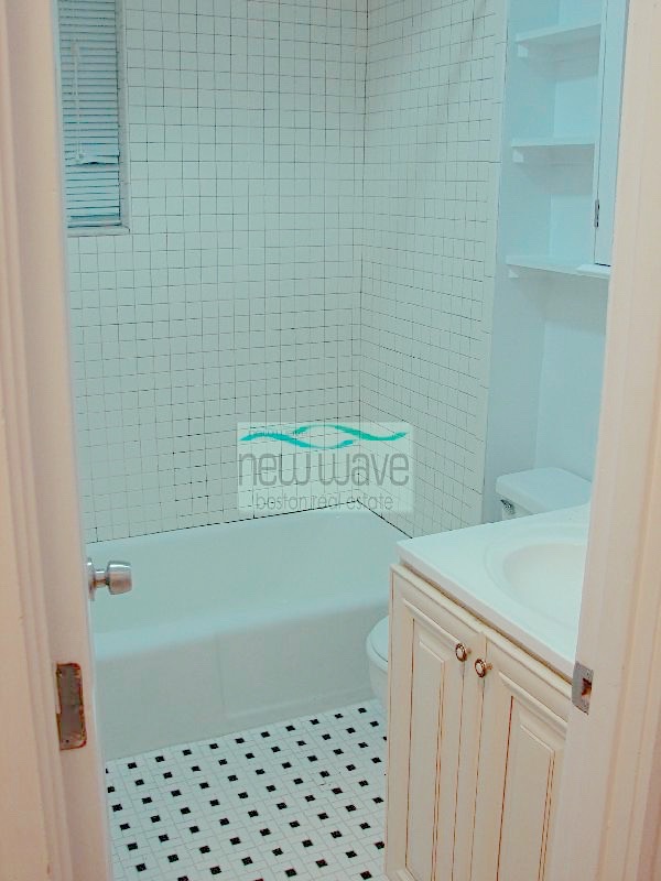 82 Phillips St, Beacon Hill