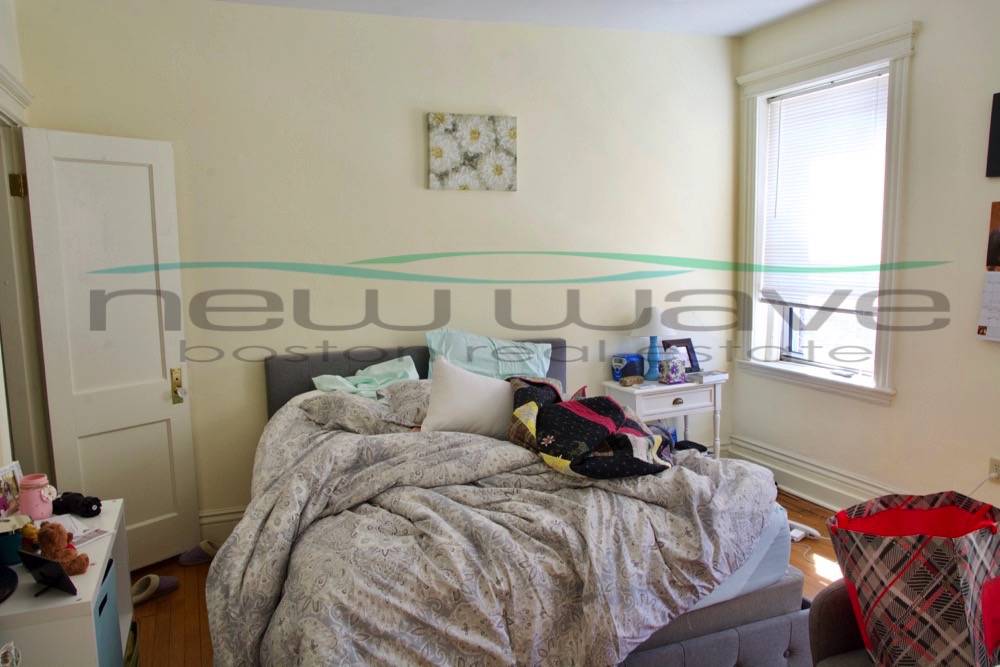 106 Queensberry St, Fenway