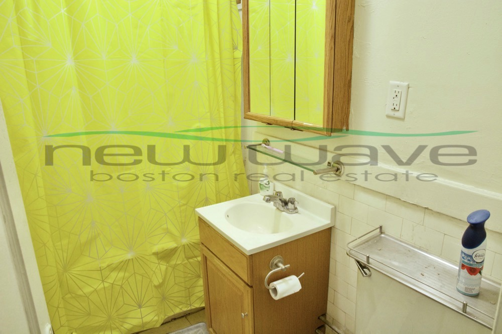 1175 Boylston St, Fenway