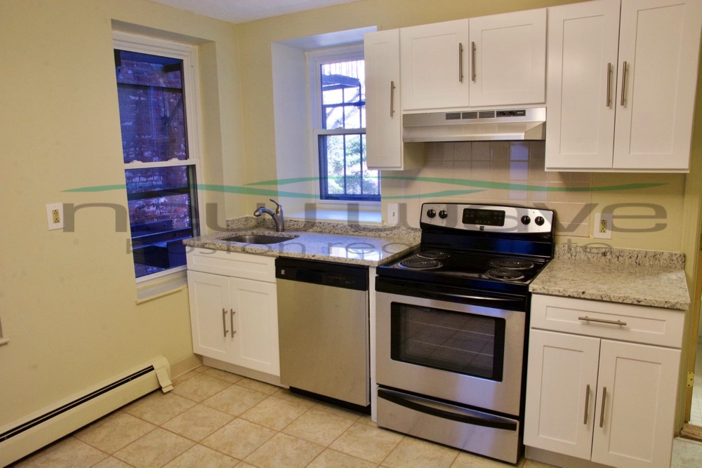 144 Saint Botolph St, Back Bay