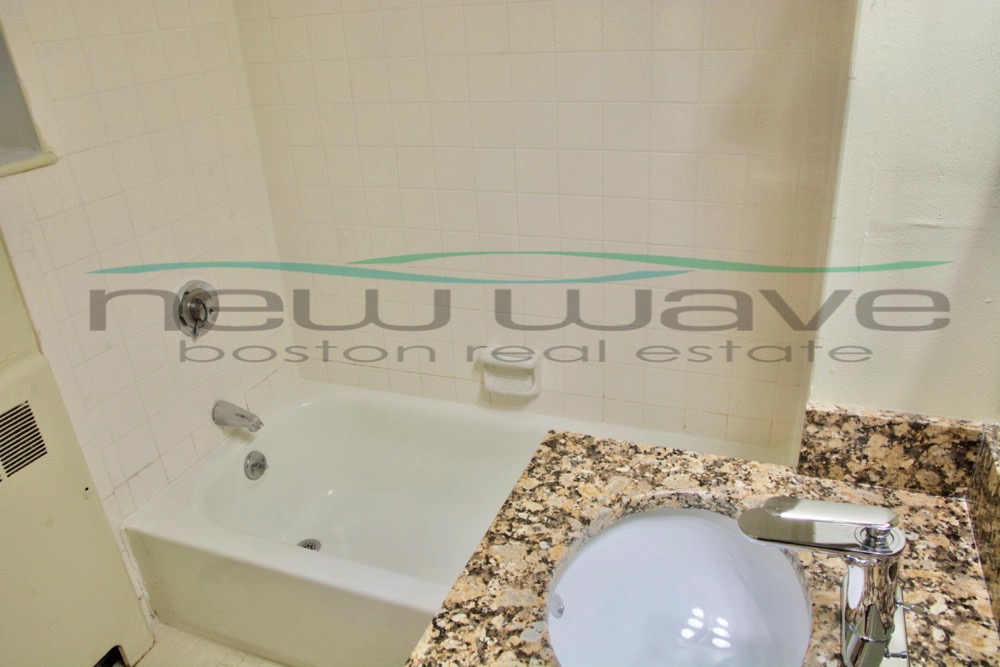 144 Saint Botolph St, Back Bay