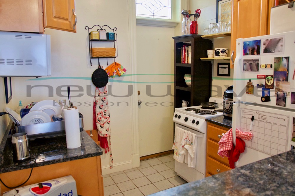 100 Queensberry St, Fenway